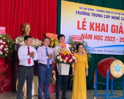 Trường Trung cấp nghề Cam Lâm khai giảng năm học mới 2022-2023