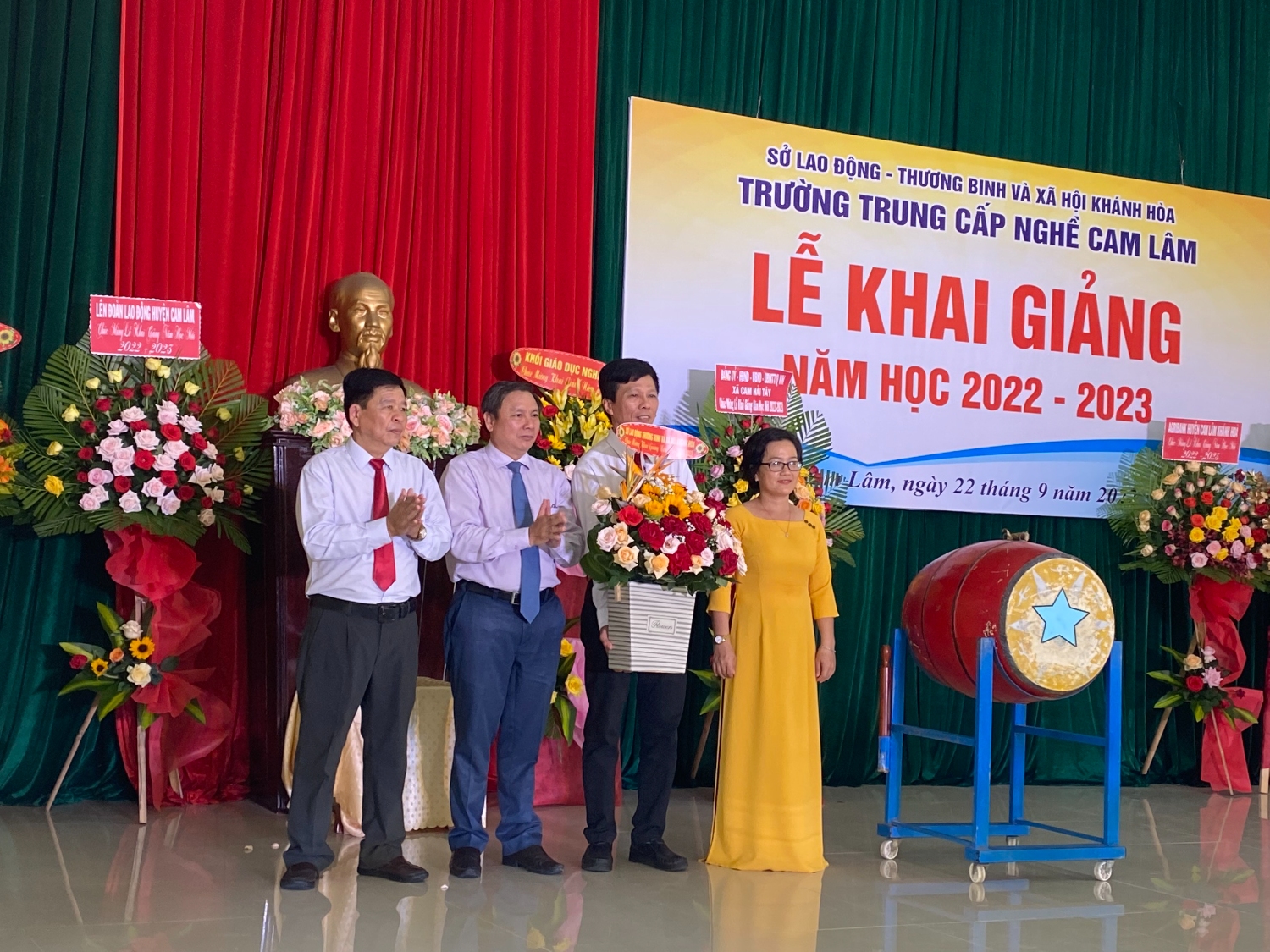 Trường Trung cấp nghề Cam Lâm khai giảng năm học mới 2022-2023